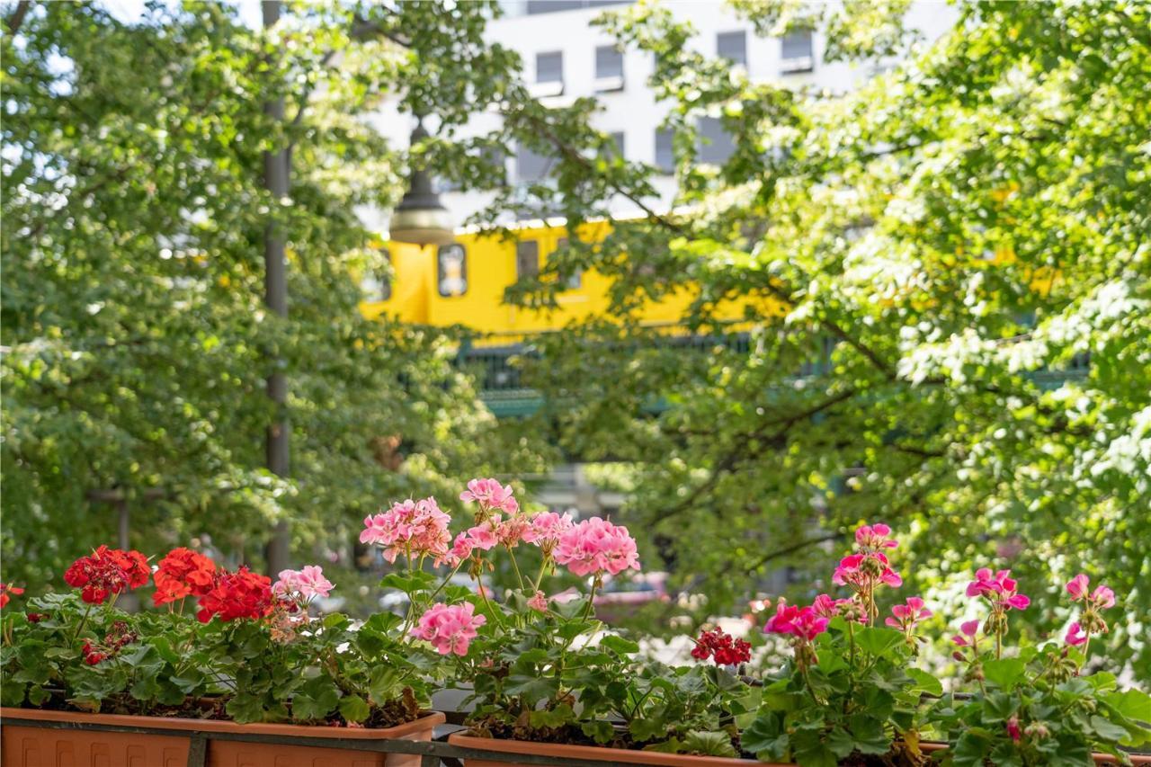 Holiday 33 Apartments Efg Schoenhauser Allee Mit Balkon Berlin Kültér fotó