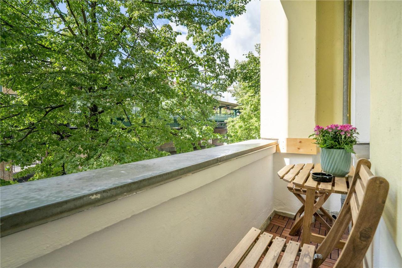 Holiday 33 Apartments Efg Schoenhauser Allee Mit Balkon Berlin Kültér fotó